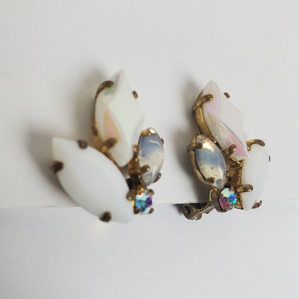 Vintage West Germany White Clear AB Crystal Rhinestone‎ Glass Clip On Earrings - Picture 5 of 12